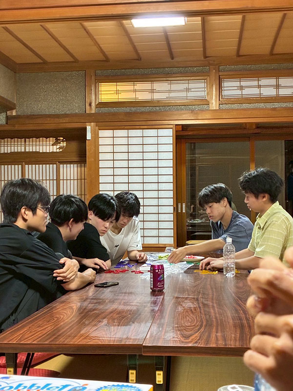 photo1